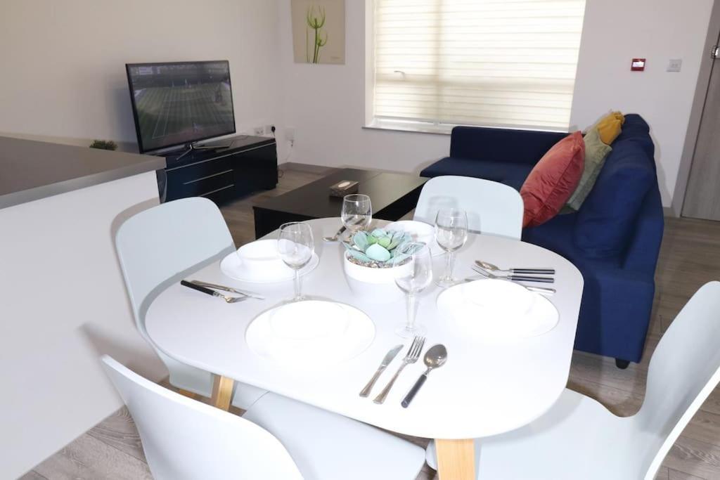 Horizon House, Luxury 2-Bedroom Flat 3 옥스퍼드 외부 사진