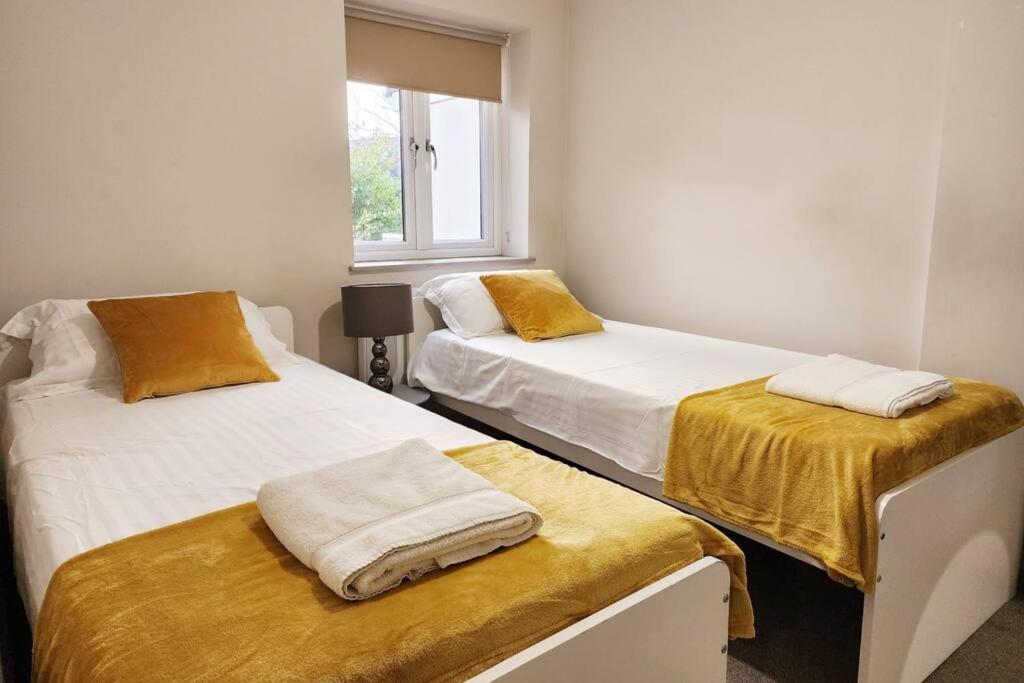 Horizon House, Luxury 2-Bedroom Flat 3 옥스퍼드 외부 사진